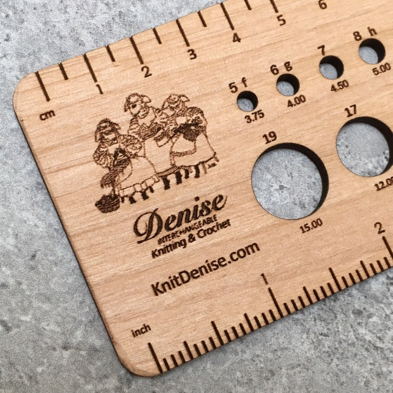 Needle Gauge the Diamond for Knitting or Crocheting Needles and Gauge,  Personalizable, Made of Wood or Plexi 