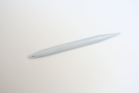 Single needle (NOT a pair!)
