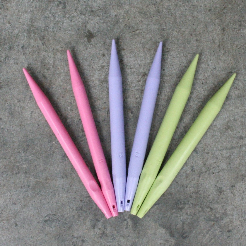 Individual needles, hooks, & accessories